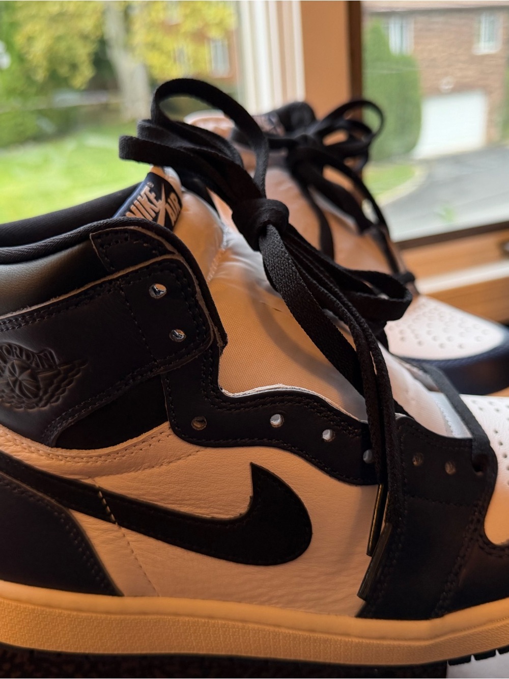 Nike Women's High-Top Sneakers in Black and White
